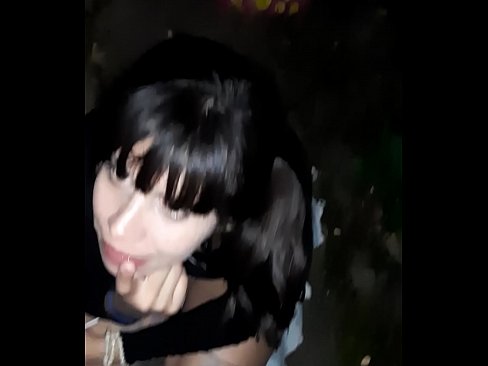 ❤️ Di jalanan zakar membengkak sebagai pertukaran untuk gula-gula ❤️❌ Lucah Rusia pada ms.niceporn.ru